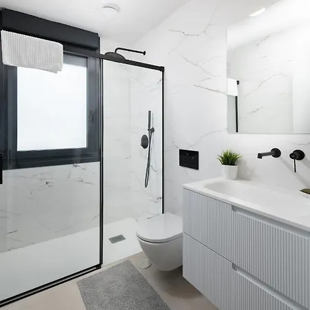 Atico En Con Gran Terraza, Piscina Y Pista De Paddel *