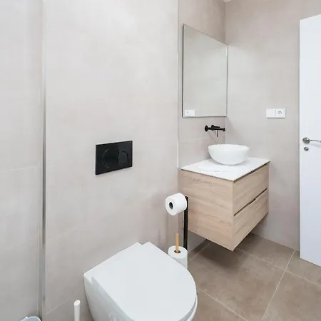 Atico En Con Gran Terraza, Piscina Y Pista De Paddel *