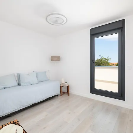 Atico En Con Gran Terraza, Piscina Y Pista De Paddel Apartament